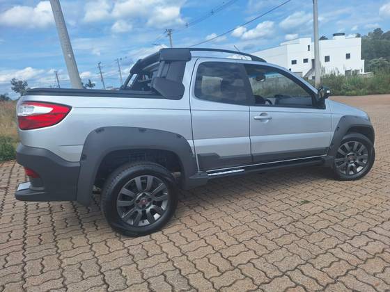FIAT STRADA 1.8 MPI ADVENTURE CD 16V FLEX 3P MANUAL